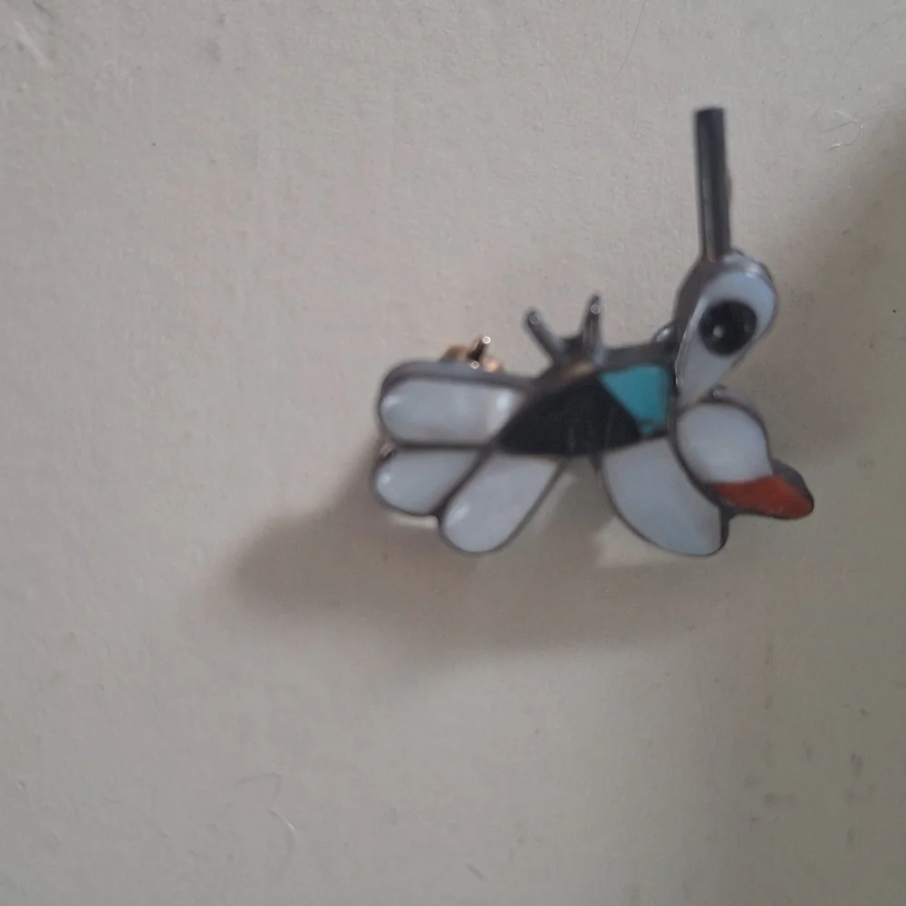 Black and White Bird Toy with Minimalist Design